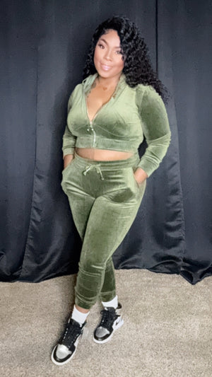 VELOUR (Olive)