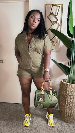 BAD GIRL (ARMY GREEN)